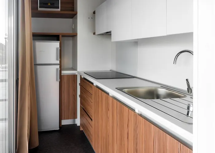Poseidon Mobile Apartman Makarska