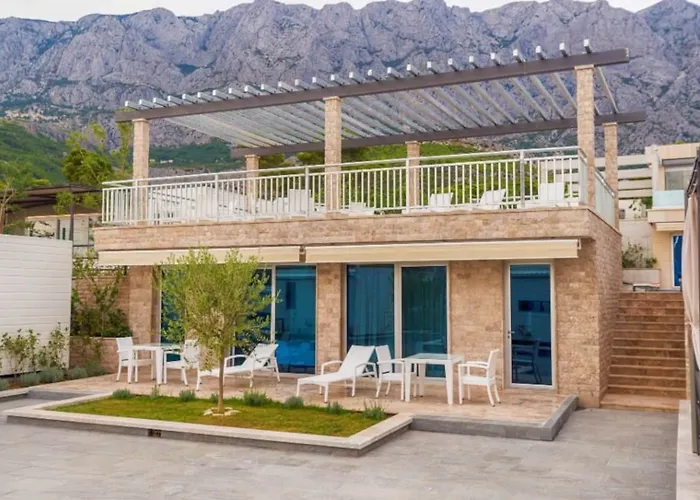 Poseidon Mobile Apartman Makarska