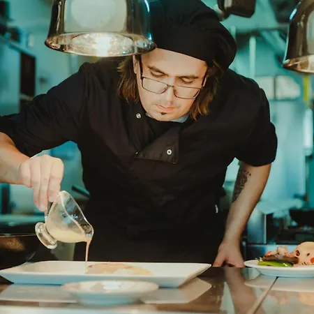 Poseidon Mobile Apartman Makarska