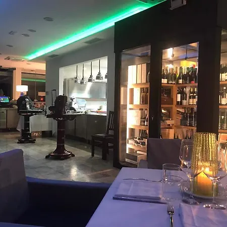 Poseidon Mobile Apartman *